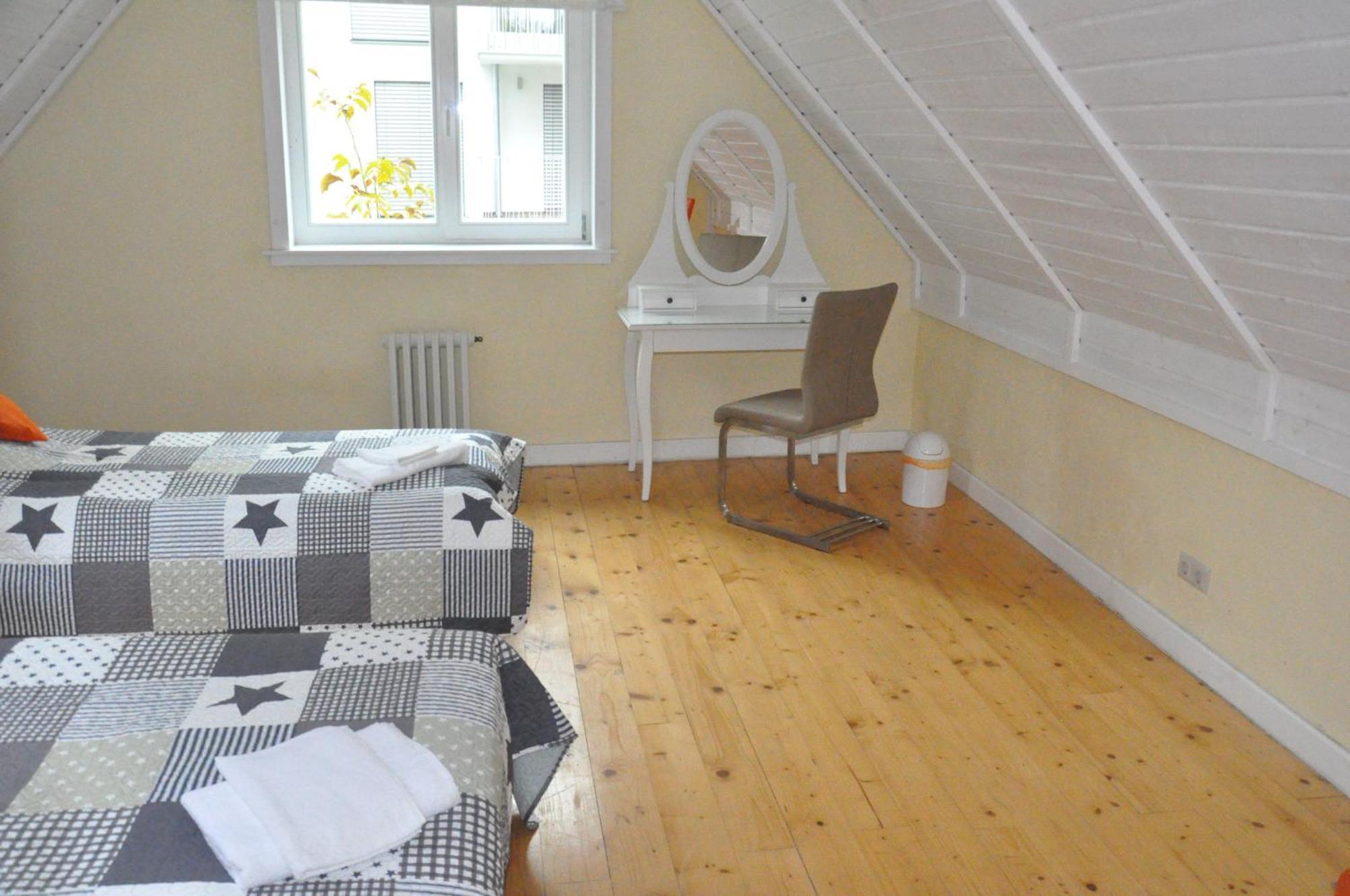 House Near To Schoenbrunn - Free Parking - 24-7 Check In - 8 Person Viena Exterior foto